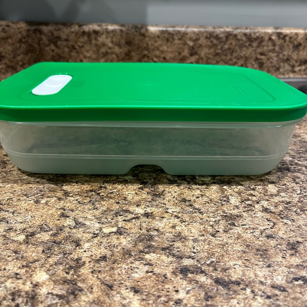 Tupperware Fridgesmart medium - Picture 3 of 3
